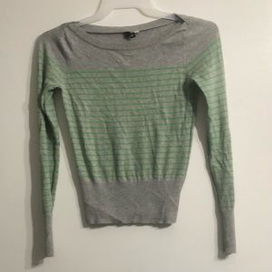 Sweatshirt scoop neck long sleeves soft green stripes. Size 8